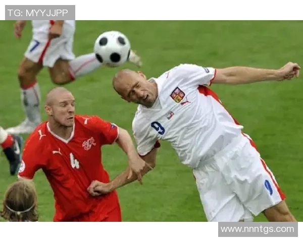 传奇球星与足球巨星的荣耀时刻与不朽传承分析